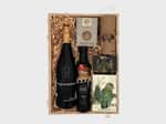 Celebrations Gift Box "Congratulations" Red Wine Medium