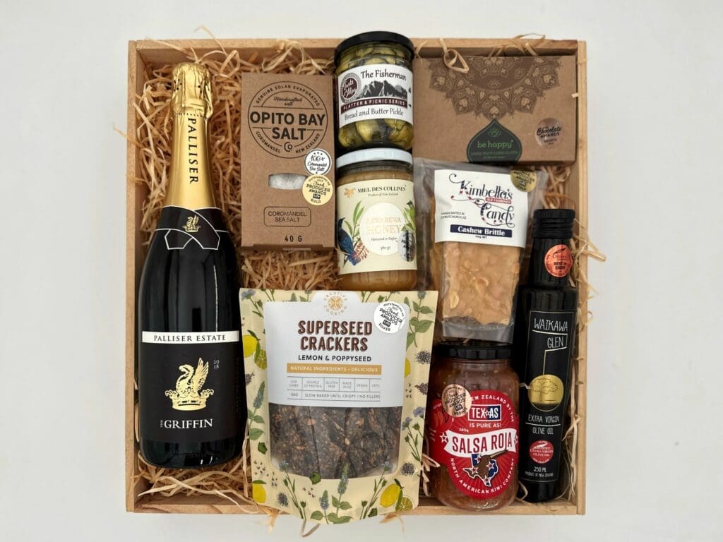 Food Award Winner Gift Box With Sparkling Wine