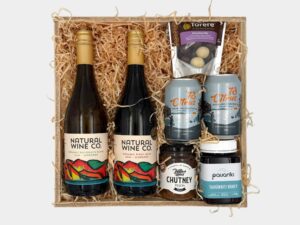 Glorious Gisborne Gift Box Large Red & White Wine