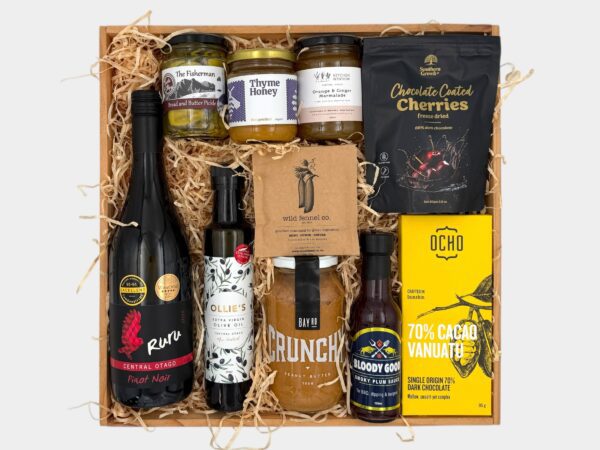 Outstanding Otago Gift Box Large Pinot Noir Red Wine